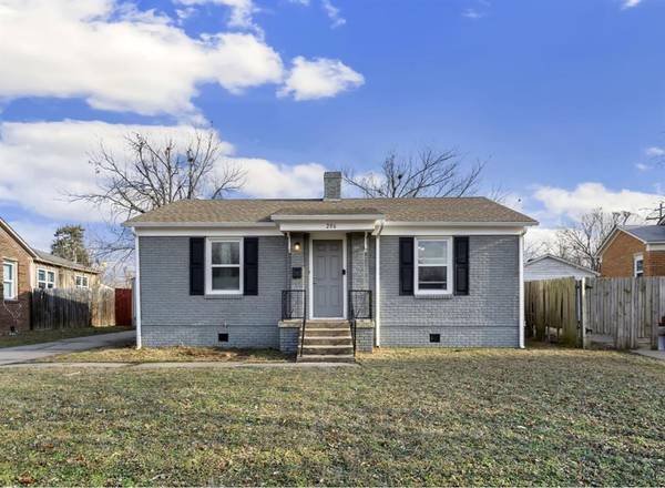 206 E Lockheed Drive, Midwest City, OK 73110