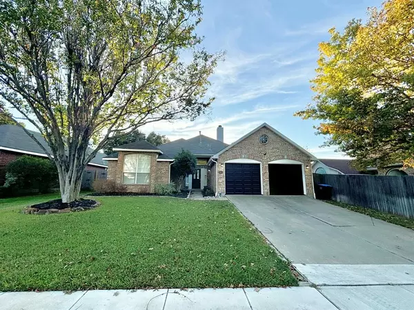 7301 Mesa Verde Trail, Fort Worth, TX 76137