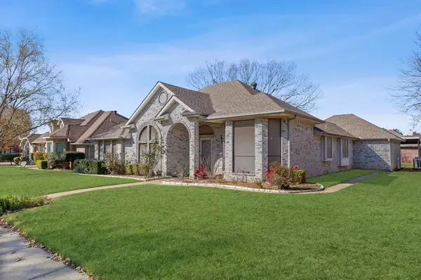 Rowlett, TX 75089,6401 Debbie Circle