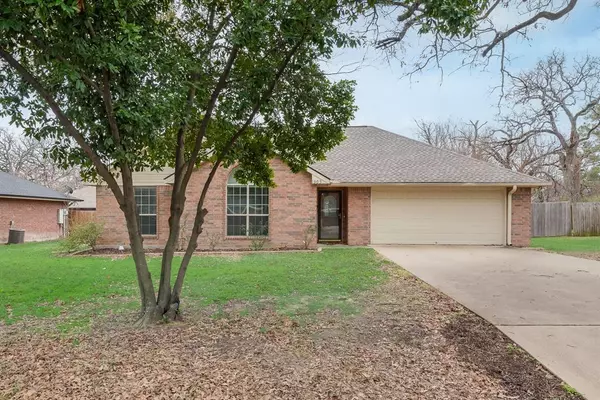 1305 Elmwood Avenue, Corsicana, TX 75110