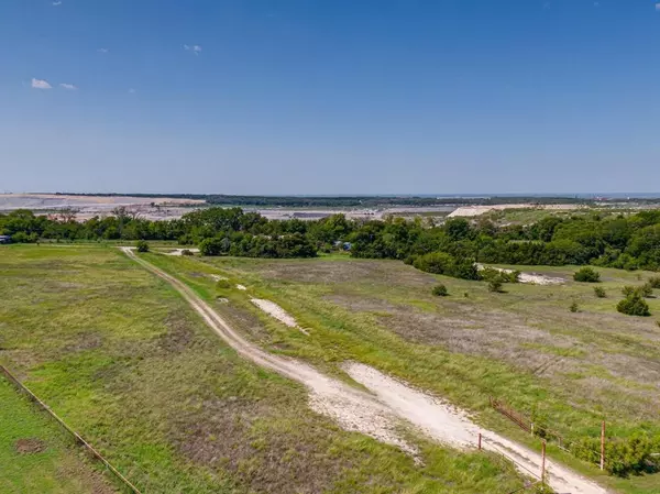 3441 Bluegrass Drive, Midlothian, TX 76065