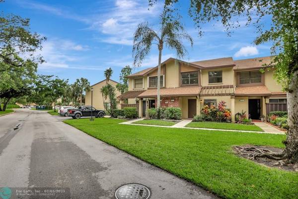 Coconut Creek, FL 33063,3963 Cocoplum Cir  #3963B