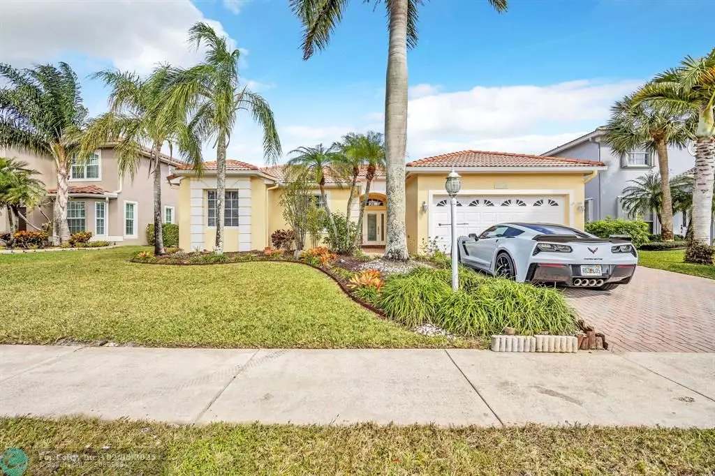 Boca Raton, FL 33428,21910 Palm Grass Dr