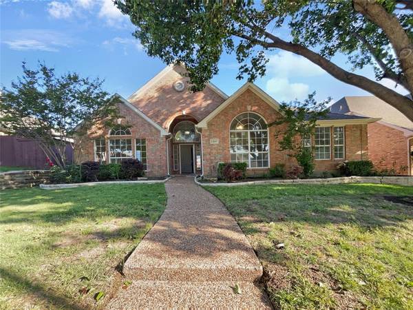 1409 Santa Fe Trail, Irving, TX 75063