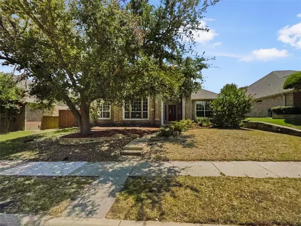 9704 Kennemer Drive, Plano, TX 75025