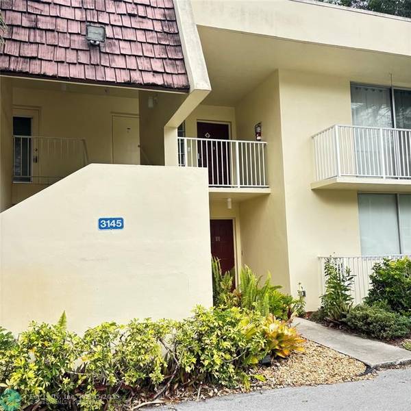 3145 N Palm Aire Dr  #201, Pompano Beach, FL 33069