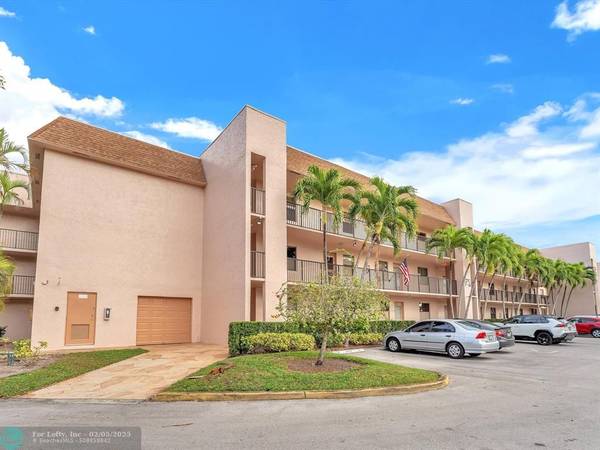 10405 Sunrise Lakes Blvd  #304, Sunrise, FL 33322