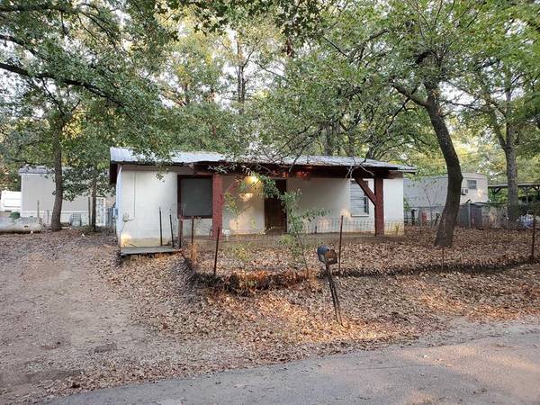 803 Louis Lane, Seven Points, TX 75143