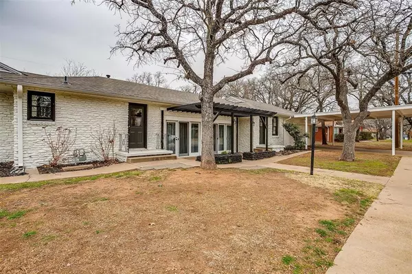 Mineral Wells, TX 76067,800 10th Street