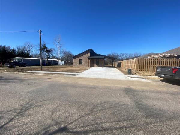 501 Depot Street, Whitesboro, TX 76273