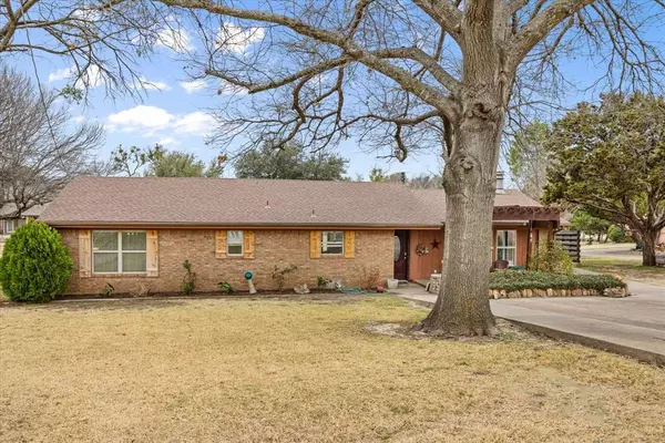 Granbury, TX 76049,5614 Pecos Court