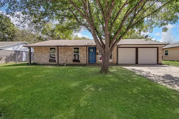 Burleson, TX 76028,417 Lena Lane