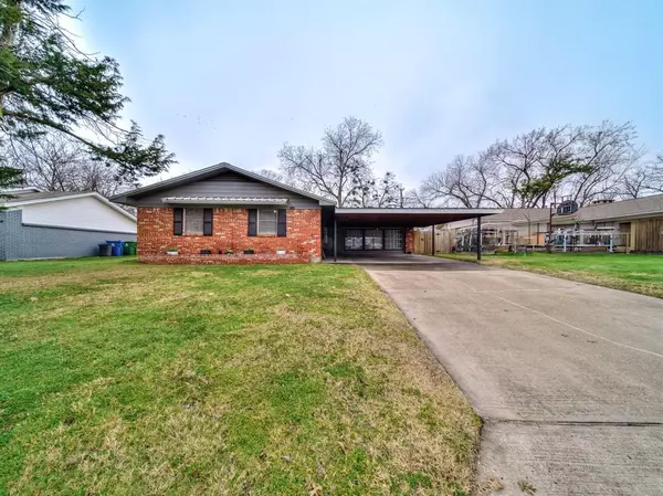 Sanger, TX 76266,109 S 8th Street