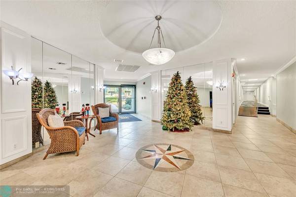 Fort Lauderdale, FL 33315,1000 River Reach Dr  #209