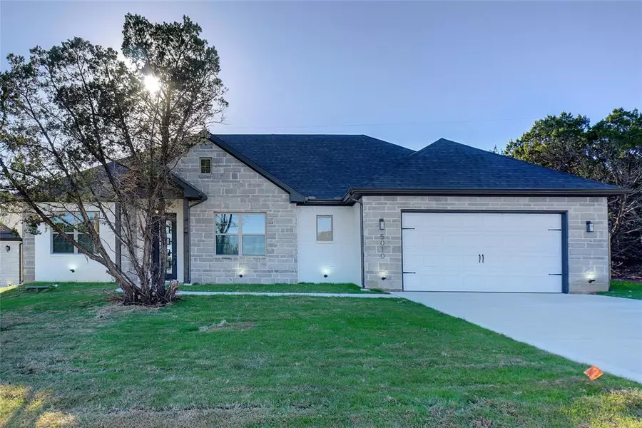 2508 Christine Drive, Granbury, TX 76048