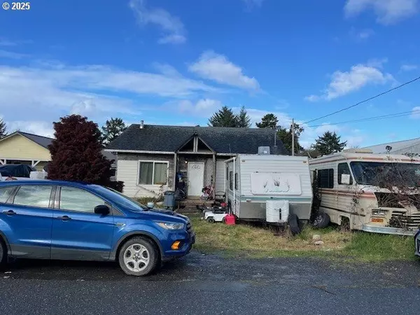 Coos Bay, OR 97420,90805 TRAVIS LN