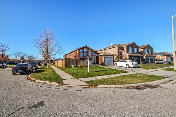 26 Quinlan RD, Barrie, ON L4M 7B1