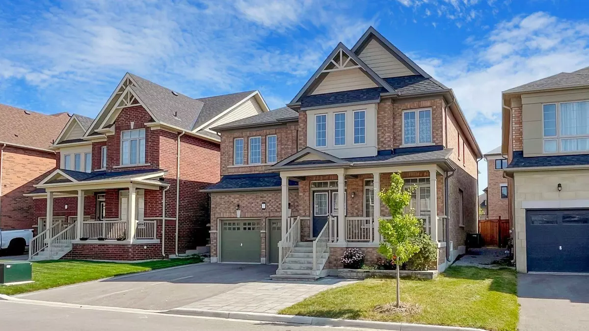 East Gwillimbury, ON L9N 0Y7,7 Murray Leona LN