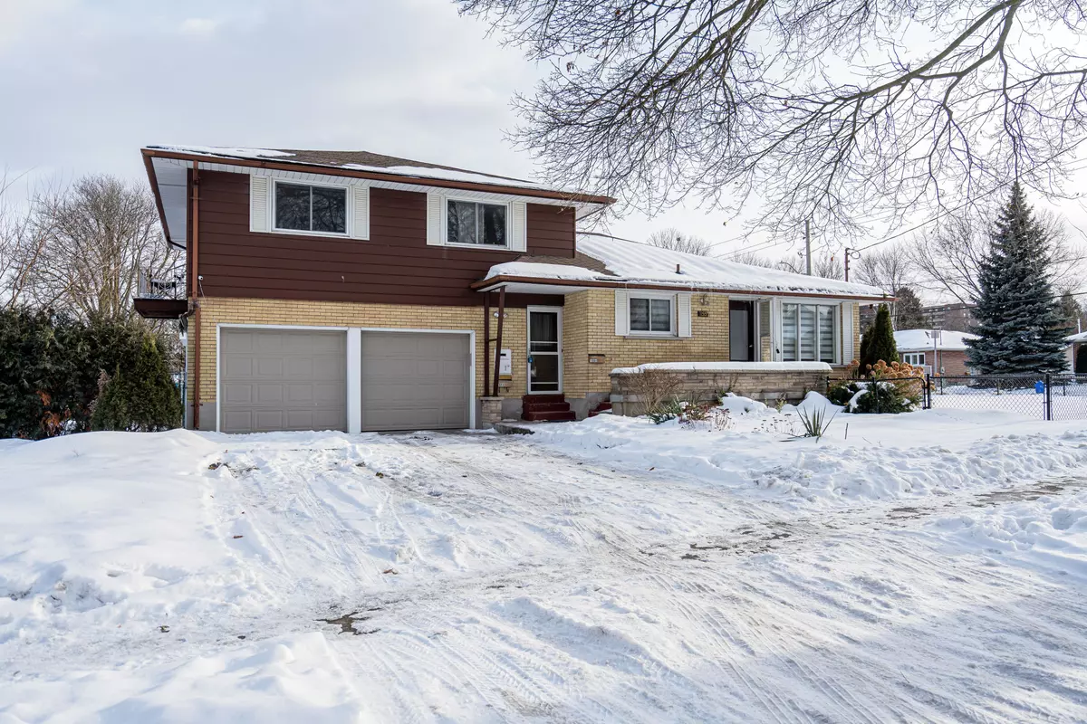 Kitchener, ON N2C 1M6,155 Massey AVE