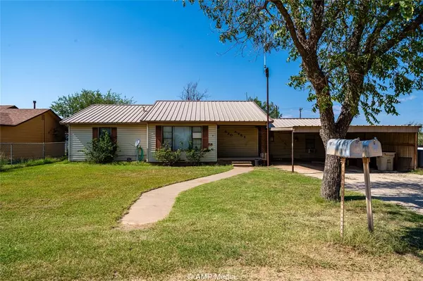 520 Avenue I, Anson, TX 79501