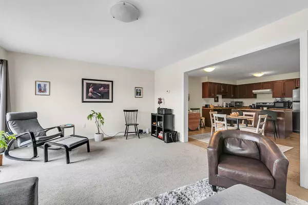 Guelph, ON N1G 0C7,355 MACALISTER BLVD #9