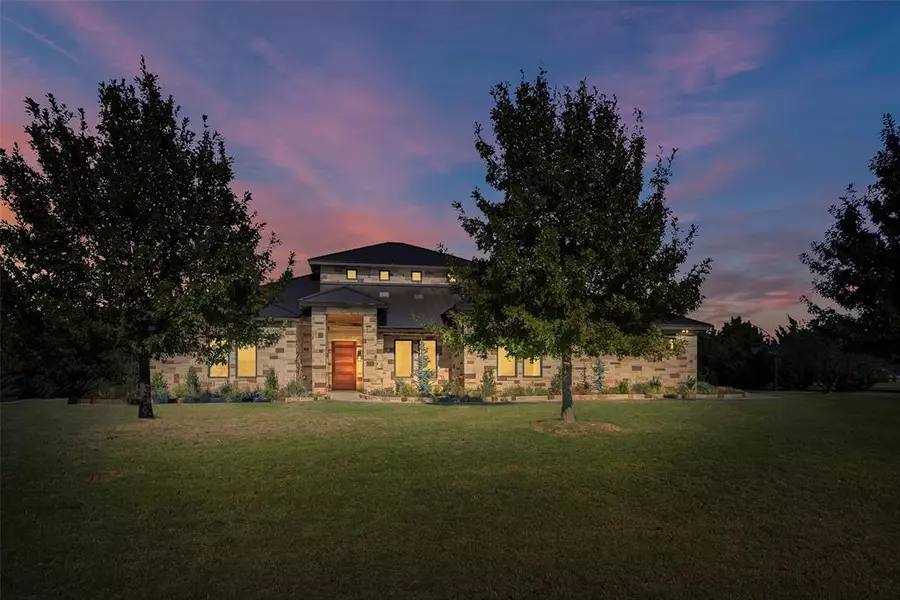 138 Whispering Winds Drive, Gunter, TX 75058