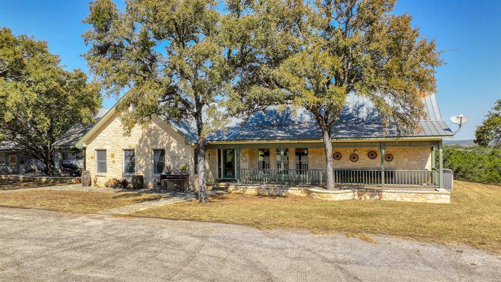 407 Rocky Road, Hye, TX 78635