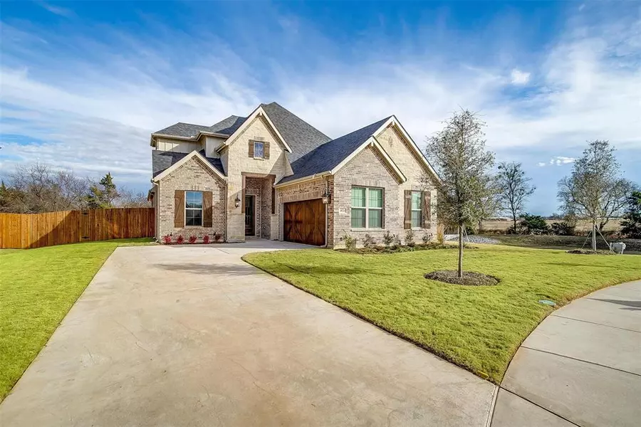 4826 Nomad Drive, Midlothian, TX 76065