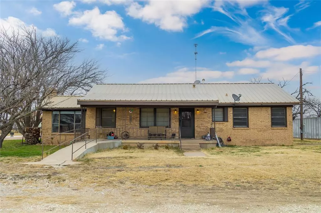 Talpa, TX 76882,204 3rd Street