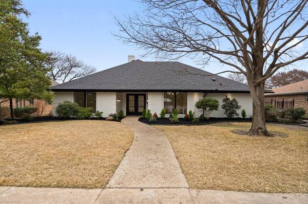 2241 Cross Bend Road, Plano, TX 75023