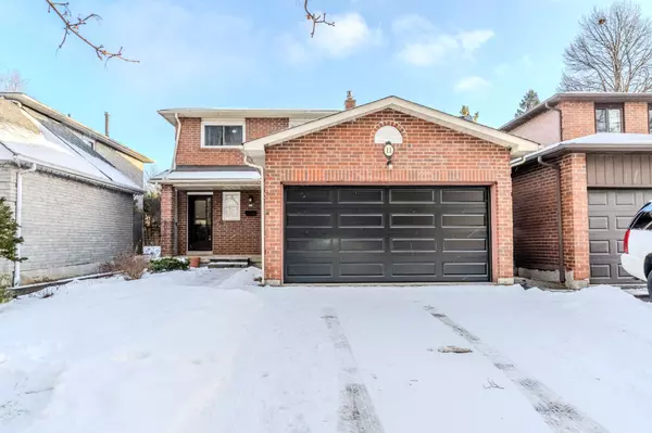 11 Golders Green AVE, Toronto E10, ON M1C 3N5