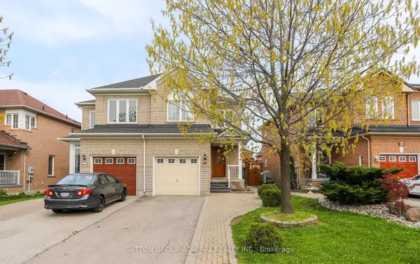 49 National Pine DR, Vaughan, ON L6A 3M3