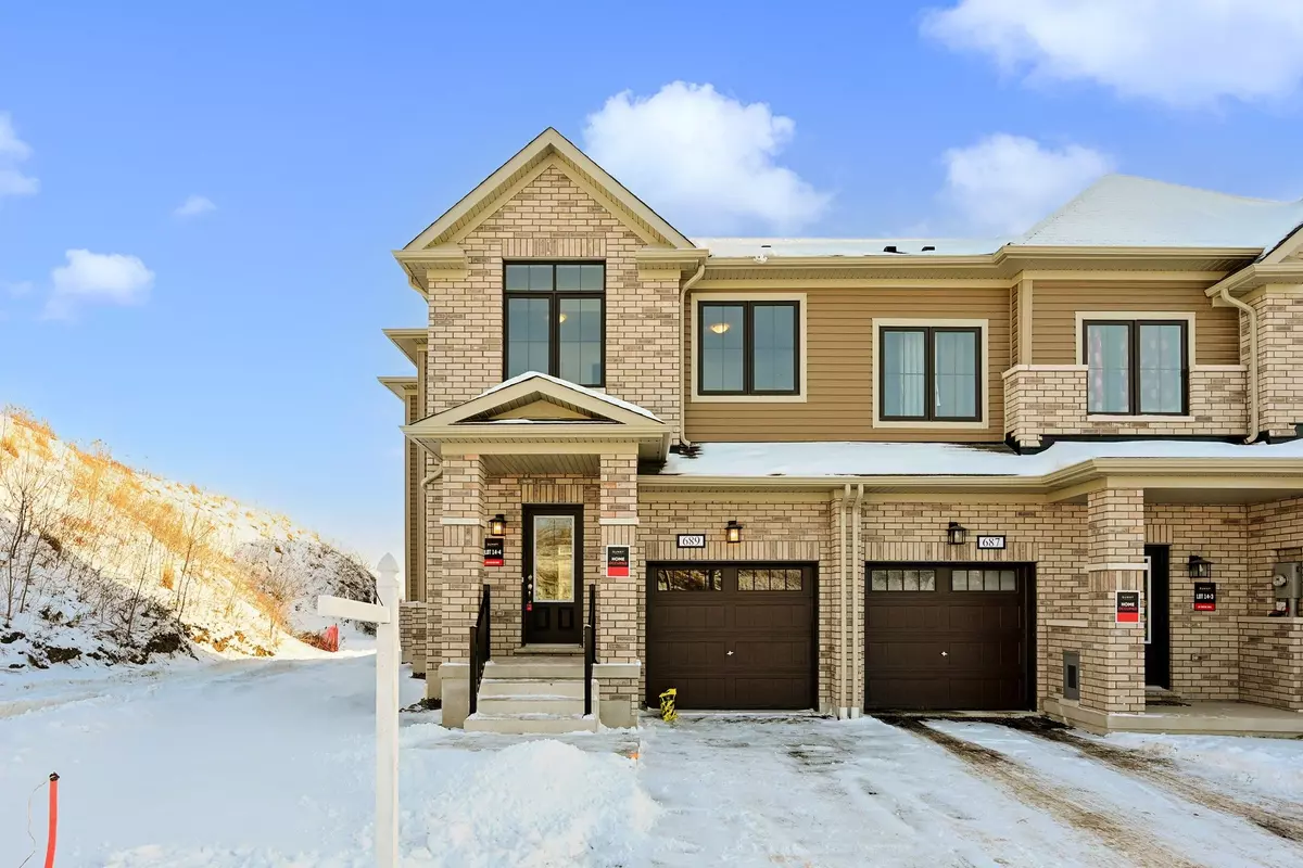 Oshawa, ON L1K 0E2,689 Ribstone CT