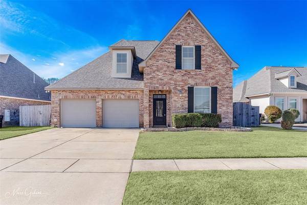 333 Camelback Drive, Bossier City, LA 71111