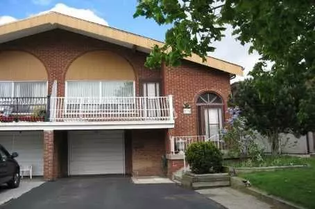 109 Shawnee CIR, Toronto C15, ON M2H 2X9