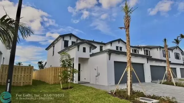 Dania Beach, FL 33312,4949 Peacock Way  #5838