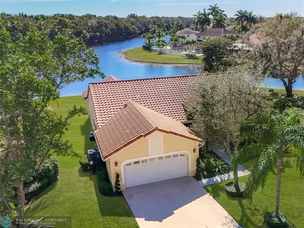 744 Verona Lake Dr, Weston, FL 33326