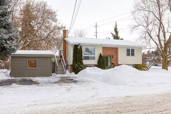 Collingwood, ON L9Y 3M4,293 Robinson ST