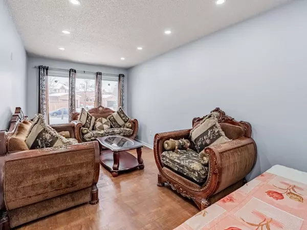 Brampton, ON L6W 4B8,76 Blackmere CIR