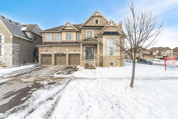 6 Duet ST, Brampton, ON L6P 4C7