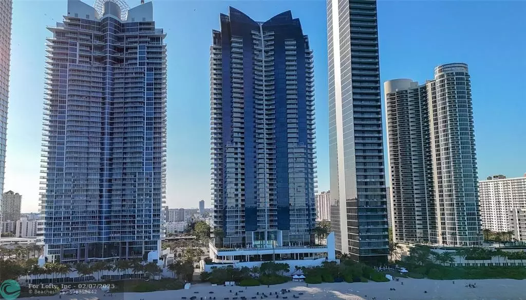 Sunny Isles Beach, FL 33160,17121 Collins Ave  #1406