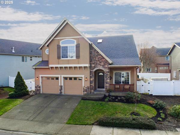 867 N 28TH AVE, Cornelius, OR 97113