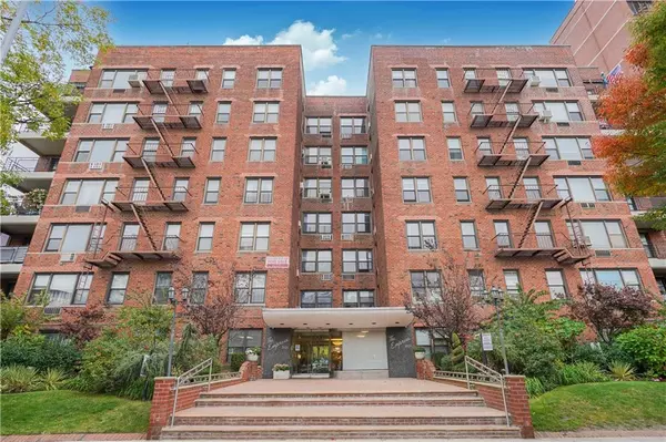 Brooklyn, NY 11235,3101 Ocean Pkwy #2J