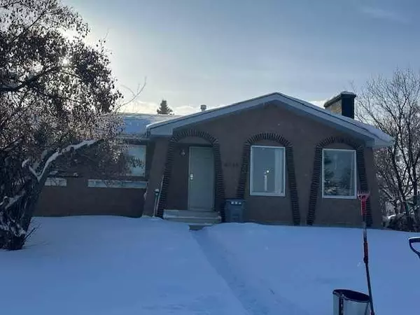 4735 57 AVE, Whitecourt, AB T7S 1B4