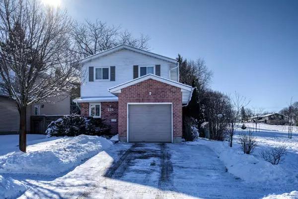 256 Old Quarry RD, Kingston, ON K7M 7L2