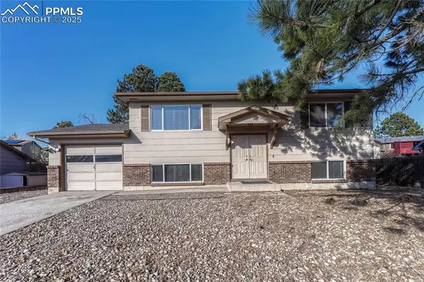 Colorado Springs, CO 80918,5165 Crestwood DR