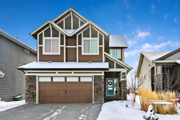 47 Mist Mountain Rise, Okotoks, AB T1S 5R4