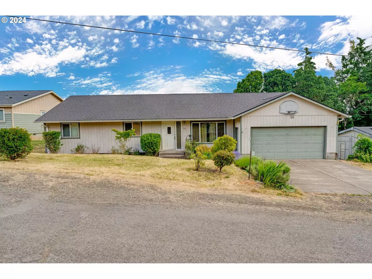 Willamina, OR 97396,960 SW HILL DR