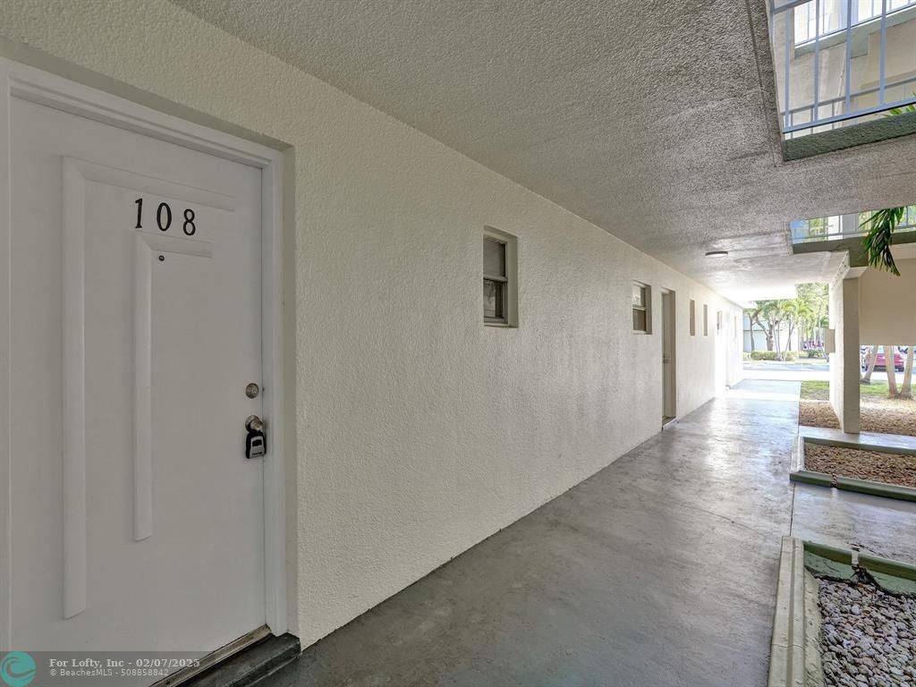 Sunrise, FL 33351,4205 N University Dr  #108