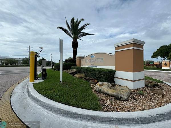 Coral Springs, FL 33067,8891 Wiles Rd  #108